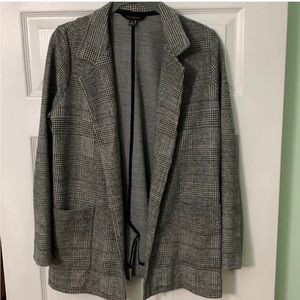 Pocketed houndstooth blazer EUC